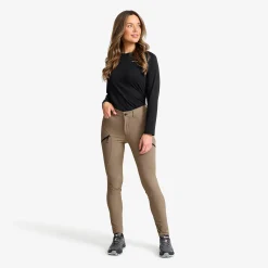 Bouncer Highwaist Jeans Naiset