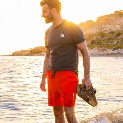 Easy Graphic Logo T-shirt Slim Fit Miehet