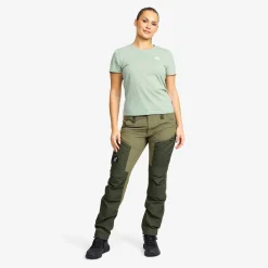 Easy Slim Fit T-shirt Naiset