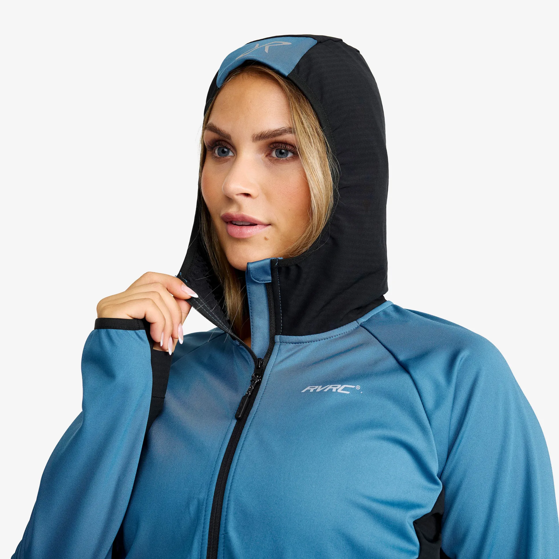 Pace Hooded Wind Jacket Naiset