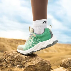 Trailknit Waterproof Hiking Sneakers Naiset